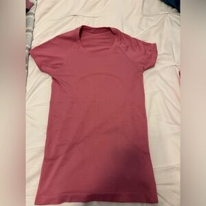 Lululemon Swiftly Tech Short Sleeve 2.0 *RARE*